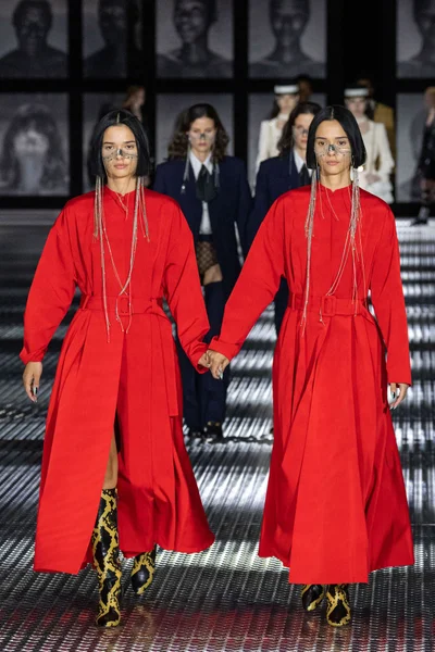 Look 2